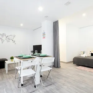Appartamento Acogedor Loft En Bajo Centrico Con Parking Wifi, Cordova
